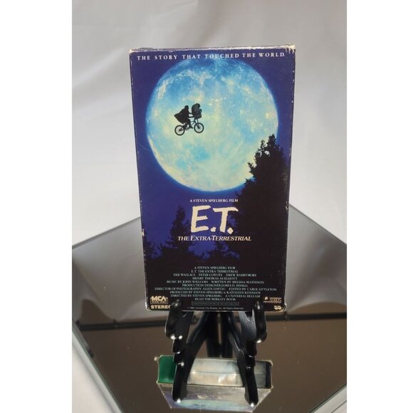 E.T The Extra Terrestrial VHS Tape Movie Steven Spielberg Film RARE - Picture 1 of 2